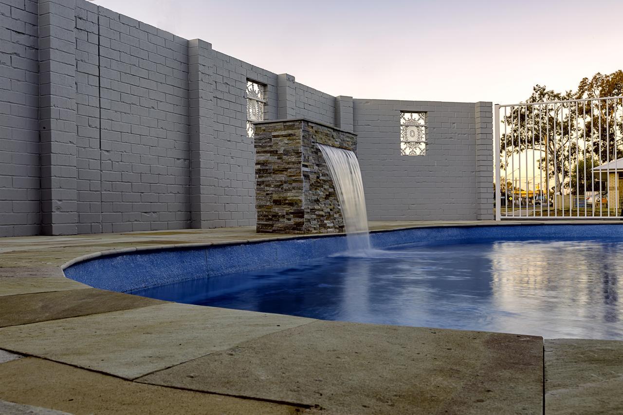 Oasis Motel Cobar Exterior photo